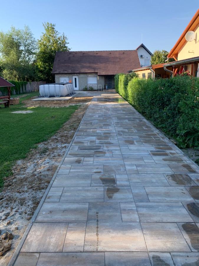 Balatonmariafuerdo Nyaralo Villa Exterior photo